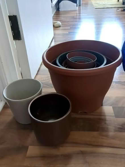 Photo of free Plastic and decorative pots (Crouch End N8) #1