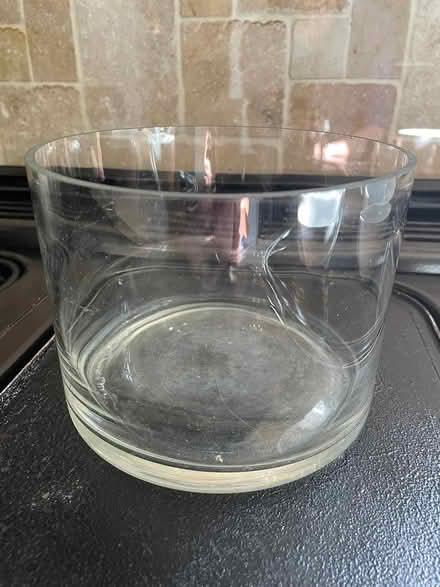 Photo of free glass bowl (Grove Park Chiswick W4) #1