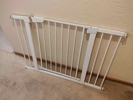 Photo of free Small Baby Gate (Snohomish, (Clearview)) #1