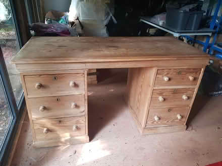 Photo of free Wooden desk (Bedford MK41) #1