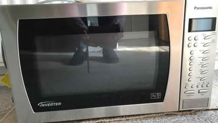 Photo of free Panasonic 900watt microwave (Southport PR8) #2