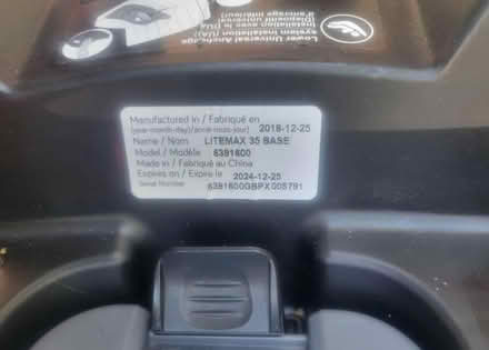 Photo of free 2 EVENFLO Litemax Carseat Bases (Cheltenham, MD) #2