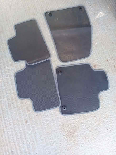 Photo of free Car mats (Oaklands nr Welwyn AL6) #1