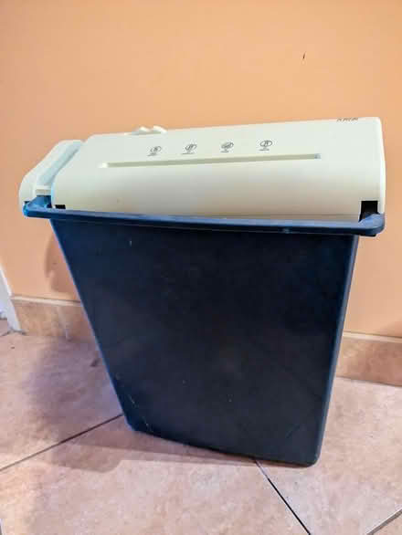 Photo of free Electric paper shredder (east side near Ellison Park) #1