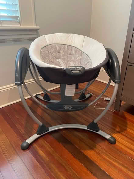 Photo of free Graco Baby Swing (Trumbull) #3