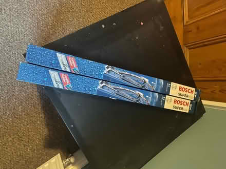 Photo of free windscreen wipers (S6 Walkley) #1