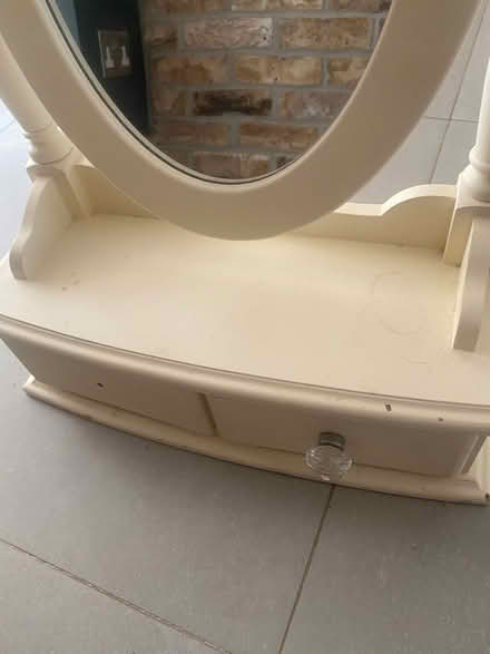Photo of free Mirror and drawers (Worcester Park KT4) #2