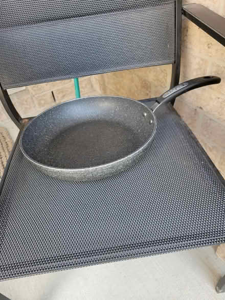 Photo of free Wok + The Rock Frying pan (Riverside South) #4