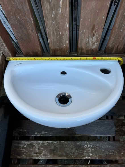 Photo of free Small cloakroom sink (Heybridge CM9) #2
