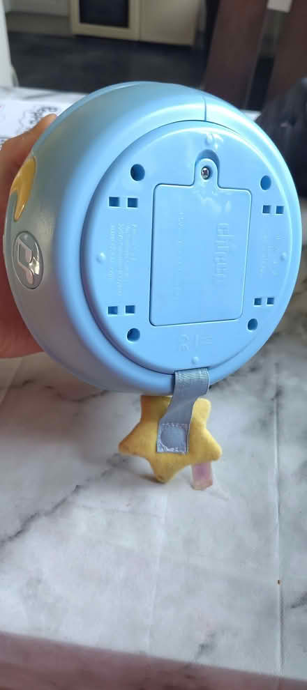 Photo of free Night light with melody and stars projector (Hala LA1) #2