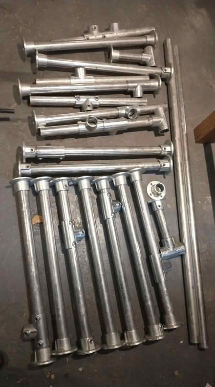 Photo of free scaffolding bits (se1 3rs) #3