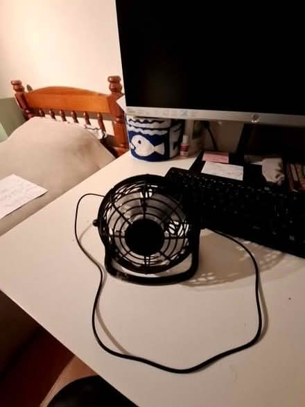 Photo of free Desk mini fan - black plastic (Heaton Norris SK4) #1