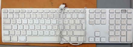 Photo of free Apple wired Keyboard A1243 - F18 missing (Stroud GL5) #1