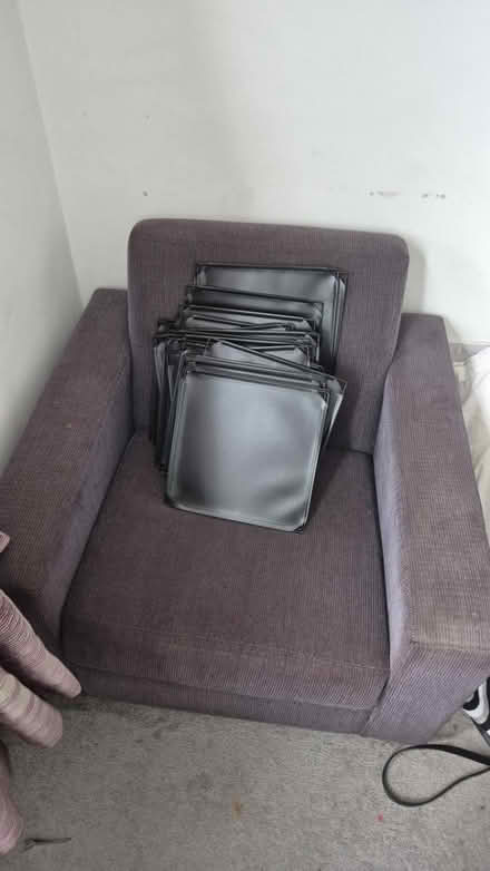 Photo of free Single sofa (Rm12 4tr) #1