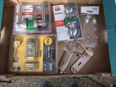 Photo of free Yale lock and door handles (Lampton TW3) #1