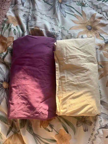 Photo of free 2 x single fitted sheets (Peckham SE15) #1