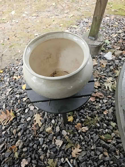 Photo of free Ceramic pot (Marlboro mass) #2