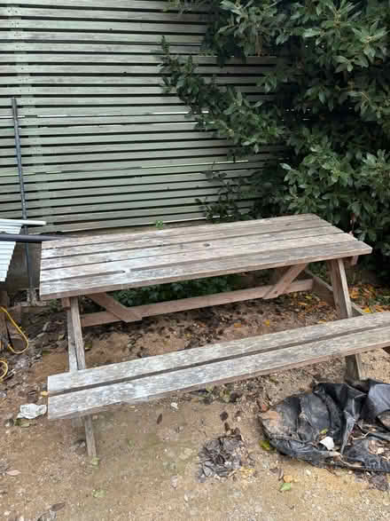 Photo of free picnic bench - must go today 20/10 (N10) #1