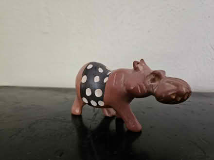 Photo of free hippo statue (North Denton (288 & 2164)) #1