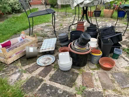 Photo of free Garden pots (Bridge of Allan FK9) #1