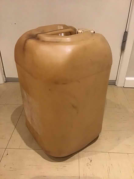 Photo of free Fuel Container (Corporation BT20) #1