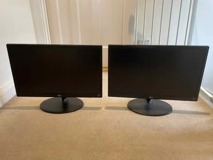Photo of free LG 22” monitors (Wimbledon SW20) #1
