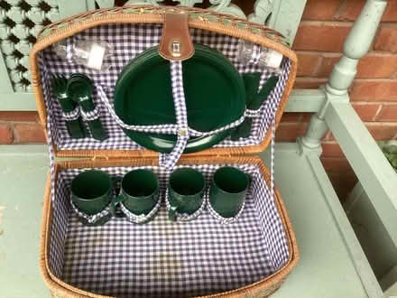 Photo of free Picnic basket (Craiglockhart EH14) #2