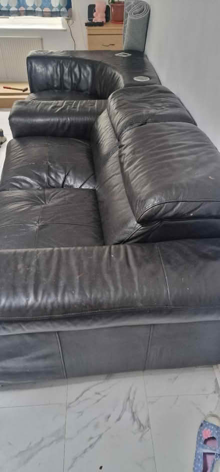 Photo of free leather chair (OL8) #1