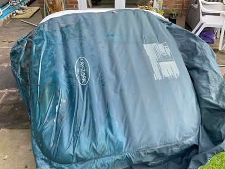 Photo of free lay-z-spa ibiza inflatable hot tub (Abraham Heights LA1) #4