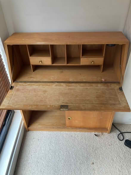 Photo of free Bureau / desk (Hornsey N8) #2