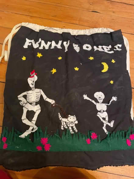 Photo of free Homemade children’s Story sack Funnybones (Manston LS15) #1