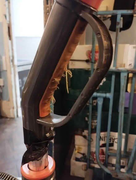 Photo of free Vax Air Stretch Upright Vacuum (Tottenham N17) #2