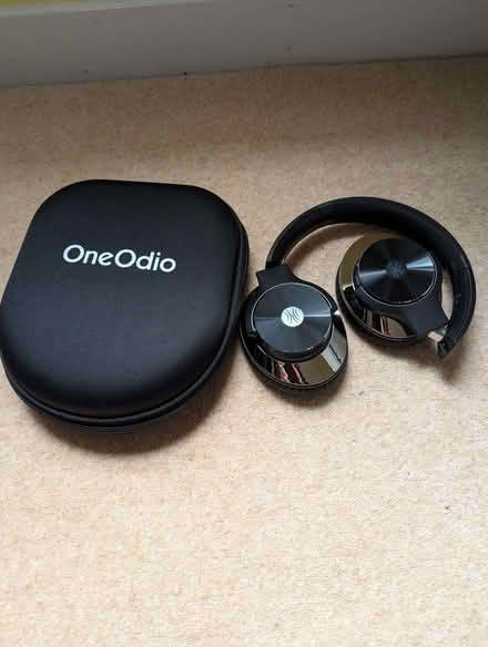Photo of free Bluetooth headphones (Chesser EH14) #1