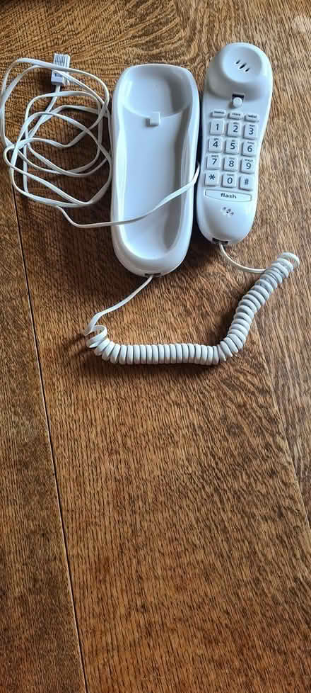 Photo of free Analogue telephone (Freehold, Lancaster) #2