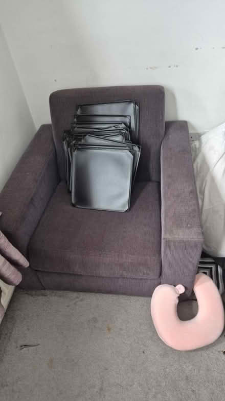 Photo of free Single sofa (Rm12 4tr) #2