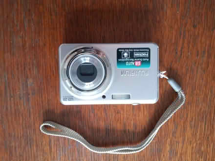Photo of free Entry level Fujifilm digital camera (Bowerham LA1) #1