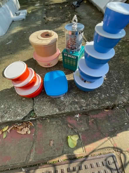 Photo of free Plastic containers + lettuce washer (Clapham SW4) #1