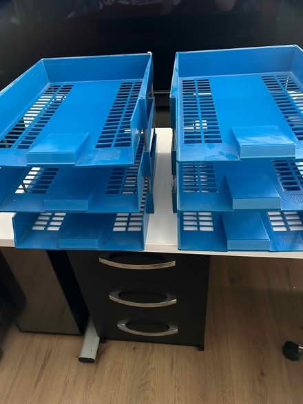 Photo of free Desk organiser (WA14) #1