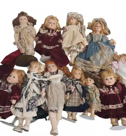 Photo of free Collectible dolls (Earlham NR5) #2