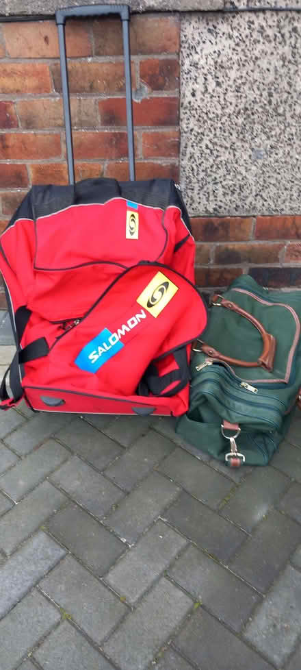 Photo of free 2 bags (Dunfermline KY12) #1