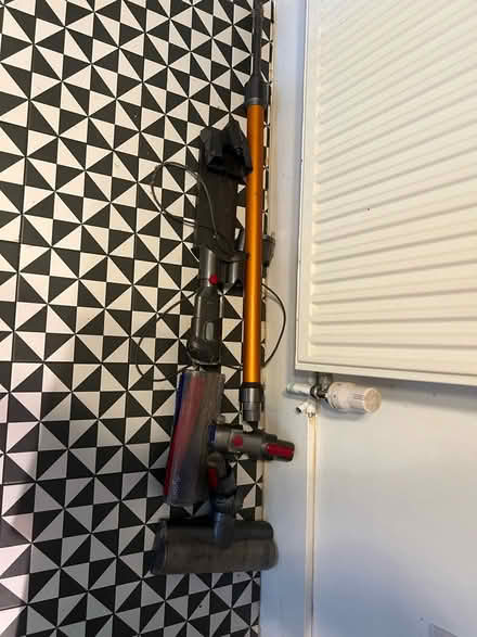 Photo of free Dyson V8 (for spares or repair) (SE5) #2