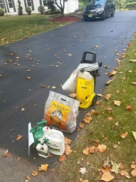 Photo of free Garage “not sale” (Dutch neck) #1