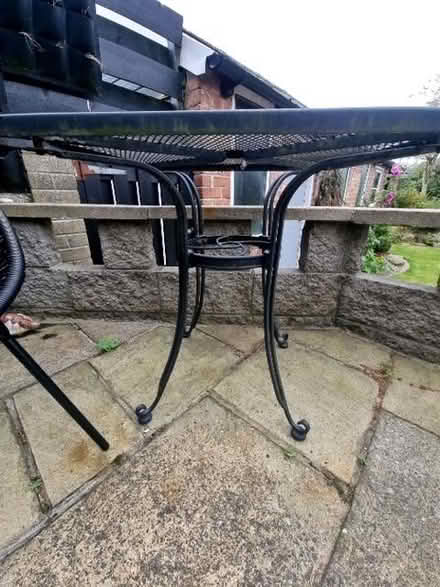 Photo of free Patio table (AB21) #2