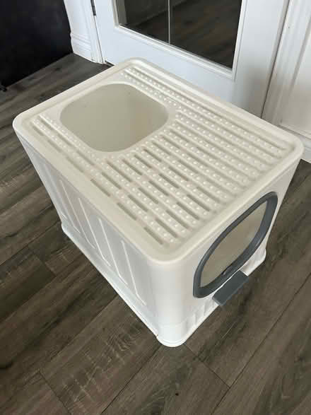 Photo of free Large Cat Litter Tray (Ashfield NG17) #2