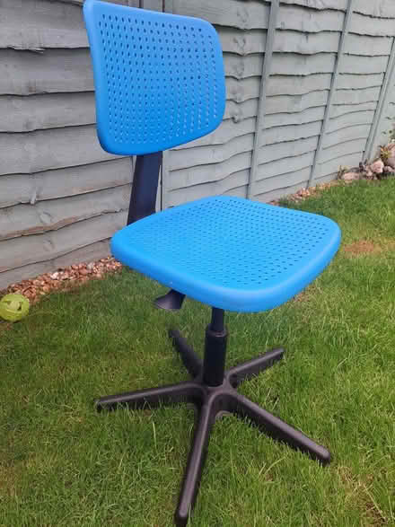 Photo of free Blue office style chair (south ham basingstoke) #1