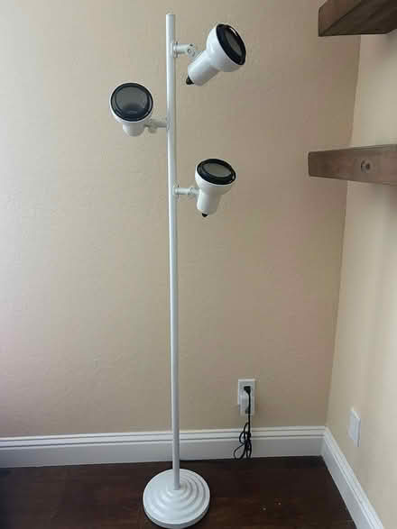 Photo of free 3-light floor lamp (Sunnyvale - Homestead/Mary) #1