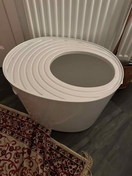Photo of free Large litter box (Ox2 9SL) #2