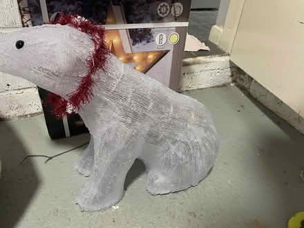 Photo of free Polar bear, star, Christmas decor (Westlea SN5) #2