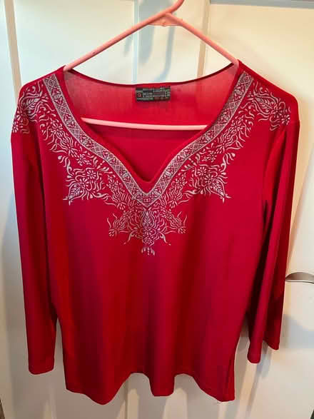 Photo of free Shirt (94304) #1