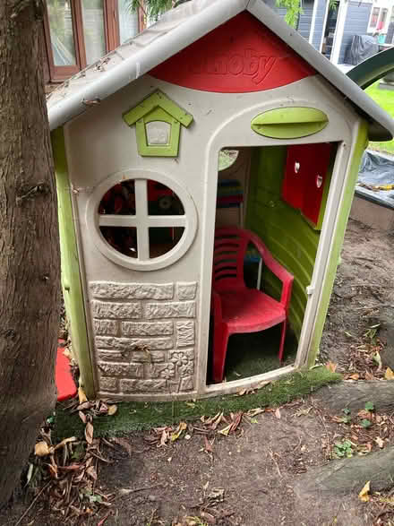 Photo of free Kids Wendy house (TW7) #3